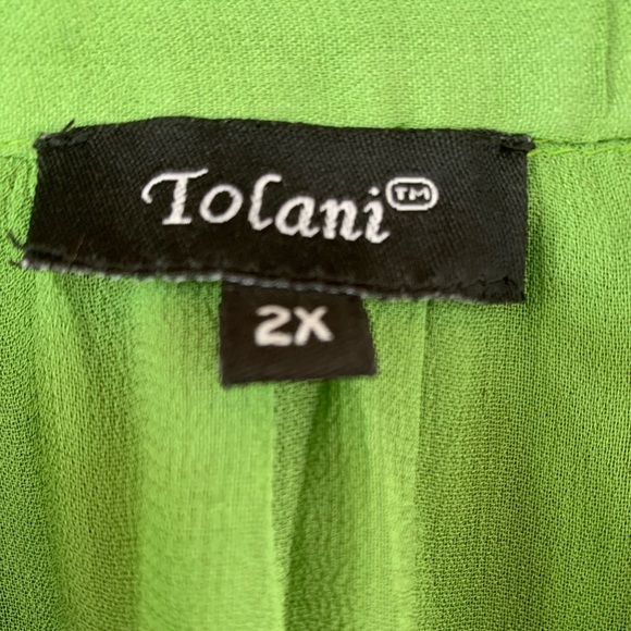 Pretty Embroidered Top - Picture 3 of 4